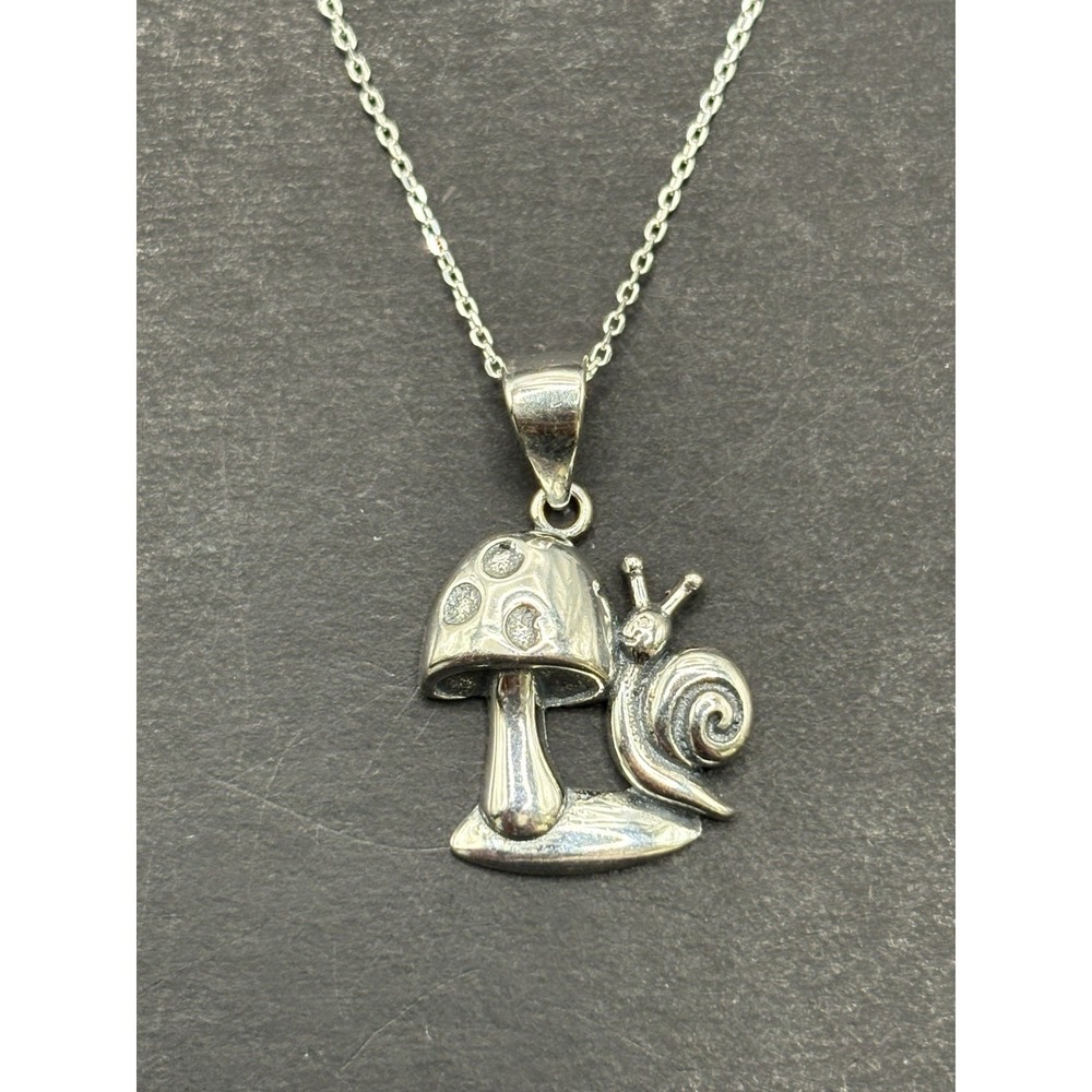 New Condition Sterling Silver Snail Mushroom Pendant Necklace 925 H20